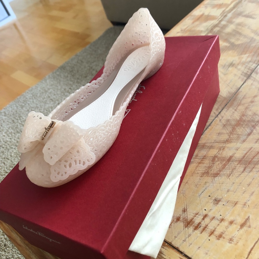 Ferragamo women’s flats